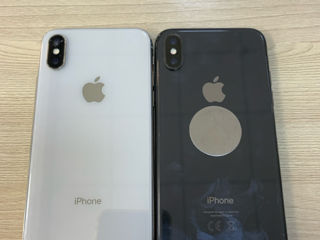 Vind urgent doua iPhone X 64Gb