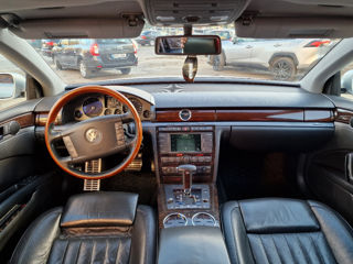 Volkswagen Phaeton foto 9