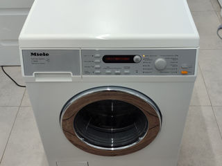 Стиральная машина Miele пробег 1100 часов