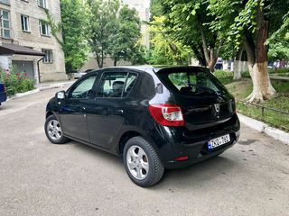 Dacia Sandero foto 3