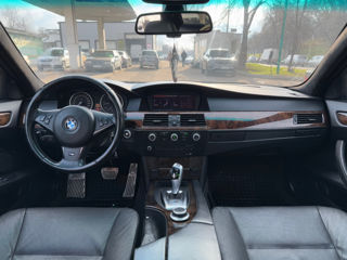 BMW 5 Series foto 8