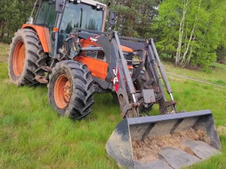 Kubota M foto 3