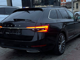 Skoda Superb foto 2