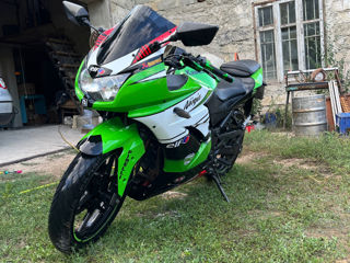 Kawasaki Ninja EX250R foto 4