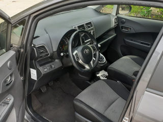 Toyota Verso-S foto 6