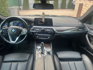 BMW 5 Series foto 8