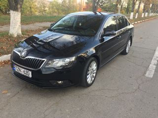 Skoda Superb foto 3