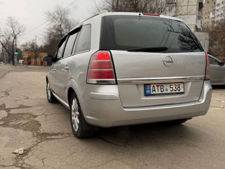 Opel Zafira foto 4