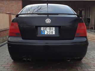 Volkswagen Jetta foto 8