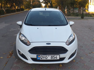 Ford Fiesta foto 7