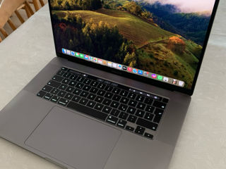 MacBook Pro 16