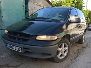 Dodge Caravan foto 1