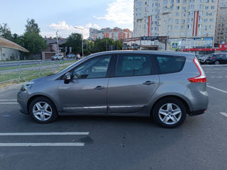 Renault Grand Scenic foto 2