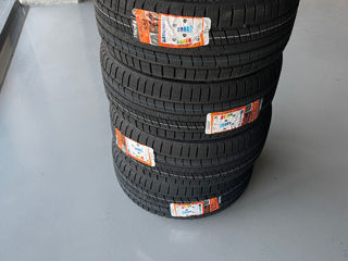 Tracmax 235/45 R18 iarna foto 6