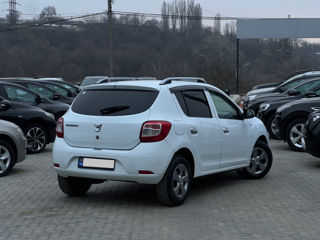 Dacia Sandero foto 3