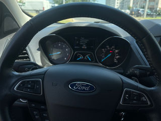 Ford Kuga foto 10