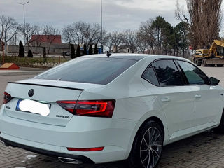 Skoda Superb foto 3