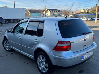 Volkswagen Golf foto 2