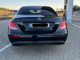 Mercedes E-Class foto 4