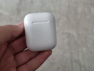 Vând AirPods stare bună 8/10 muzică se aude foarte bine