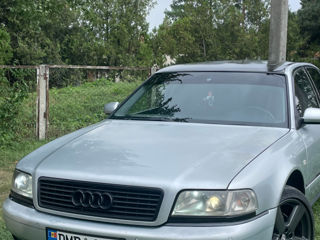 Audi A8 foto 1