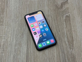 iPhone 11 64 GB foto 3