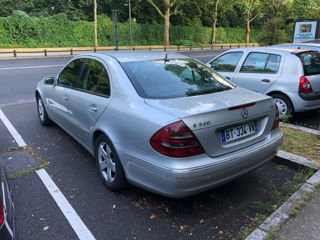 Mercedes E-Class foto 2