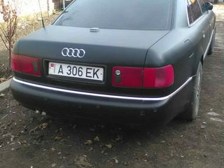 Audi A8 foto 1