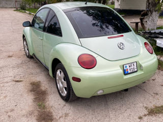 Volkswagen New Beetle foto 4