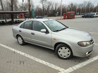 Nissan Almera foto 4