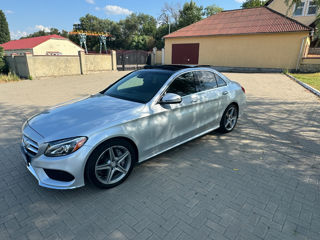 Mercedes C-Class foto 2