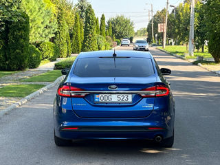 Ford Fusion foto 5