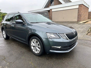 Skoda Octavia foto 1