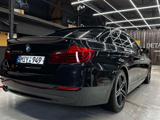 BMW 5 Series foto 5