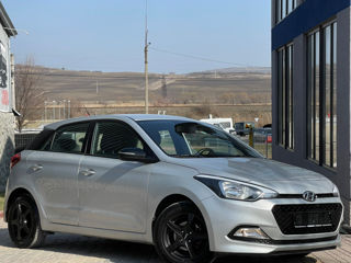 Hyundai i20 foto 3