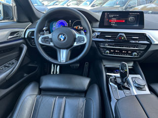 BMW 5 Series foto 8