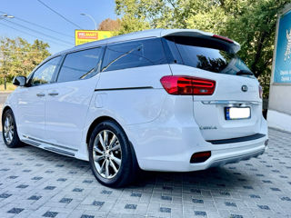 KIA Carnival foto 5