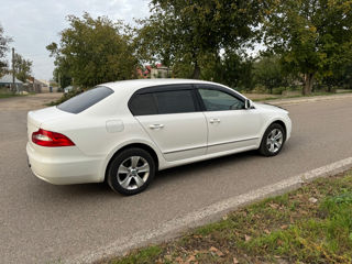 Skoda Superb foto 3