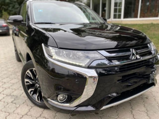 Mitsubishi Outlander foto 3