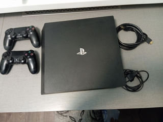 Vând PS 4 pro urgent am nevoie de bani