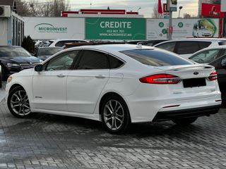 Ford Fusion foto 3