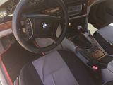 BMW 5 Series foto 6