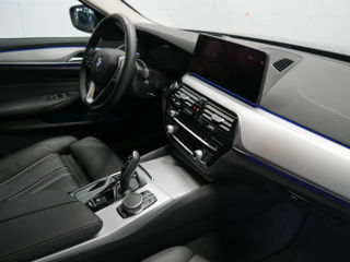 BMW 5 Series foto 5