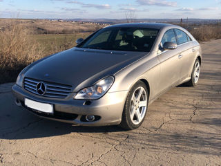 Dezmembrare auto CLS piese Mercedes w219 foto 2