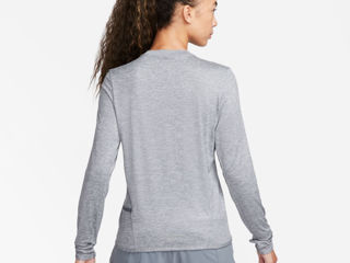 Top alergare Nike Dri-FIT Swift Element UV foto 2