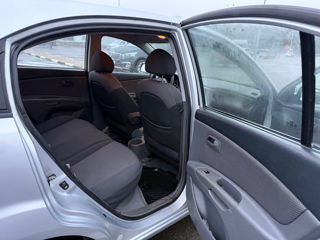 KIA Rio foto 7