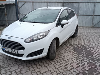 Ford Fiesta foto 6