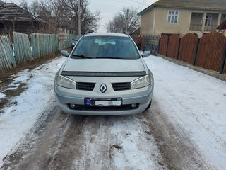 Renault Megane foto 1