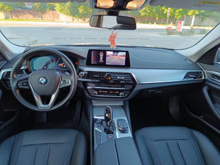 BMW 5 Series foto 6