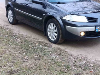 Renault Megane foto 2